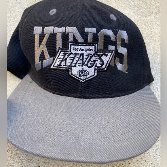 Los Angeles Kings Snapback Hat Unisex NHL Hockey One Size Street Gretzky Script - Picture 9 of 11